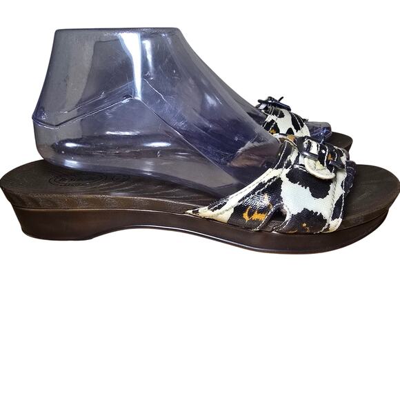 Dr Scholls Sandals Womens 10 Wooden Slide Flats Buckle Comfort Beige Slip On LN - Picture 5 of 8